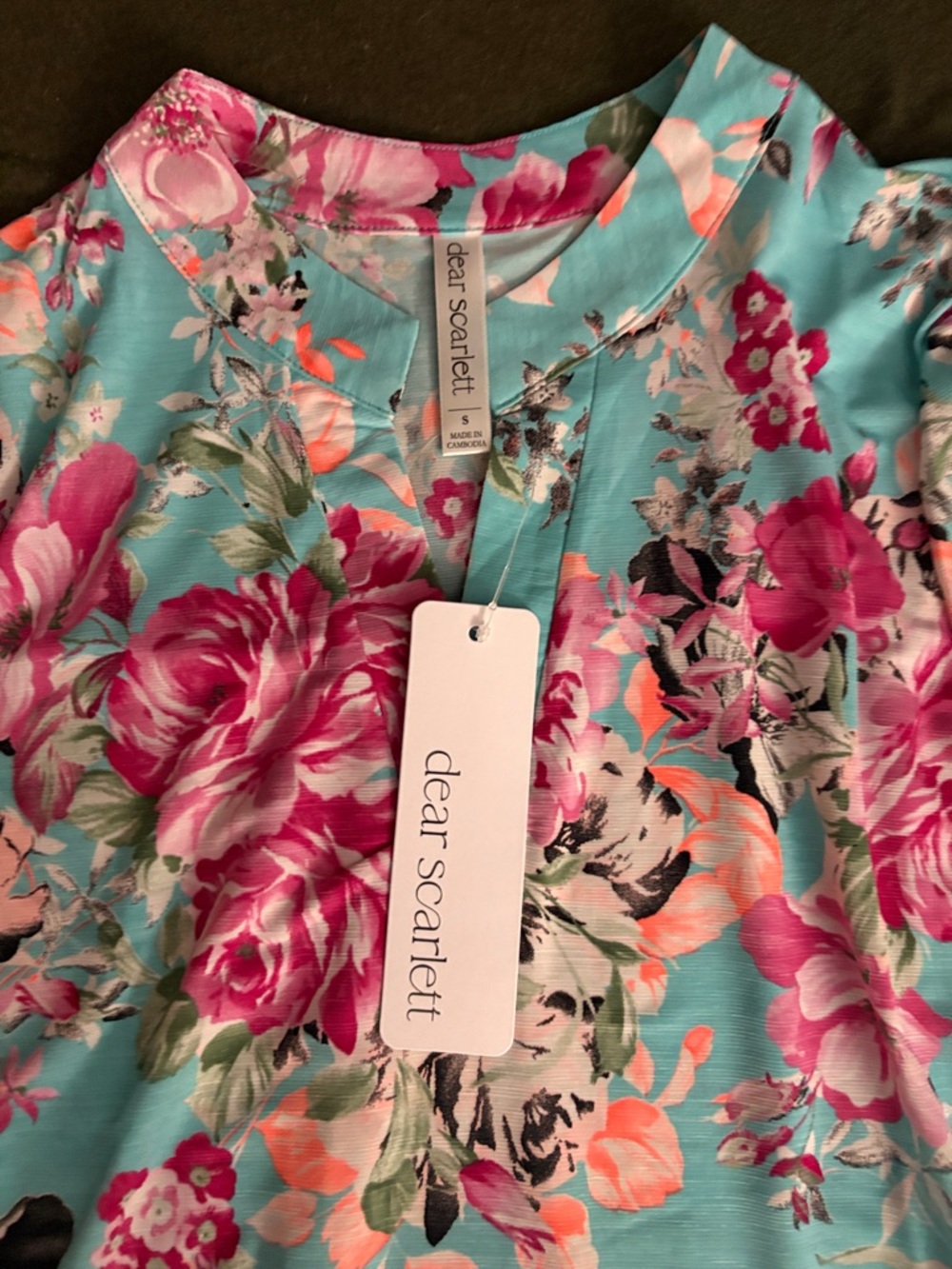 Clear Soul Pink Floral Blouse in Aqua - Picture 2 of 2